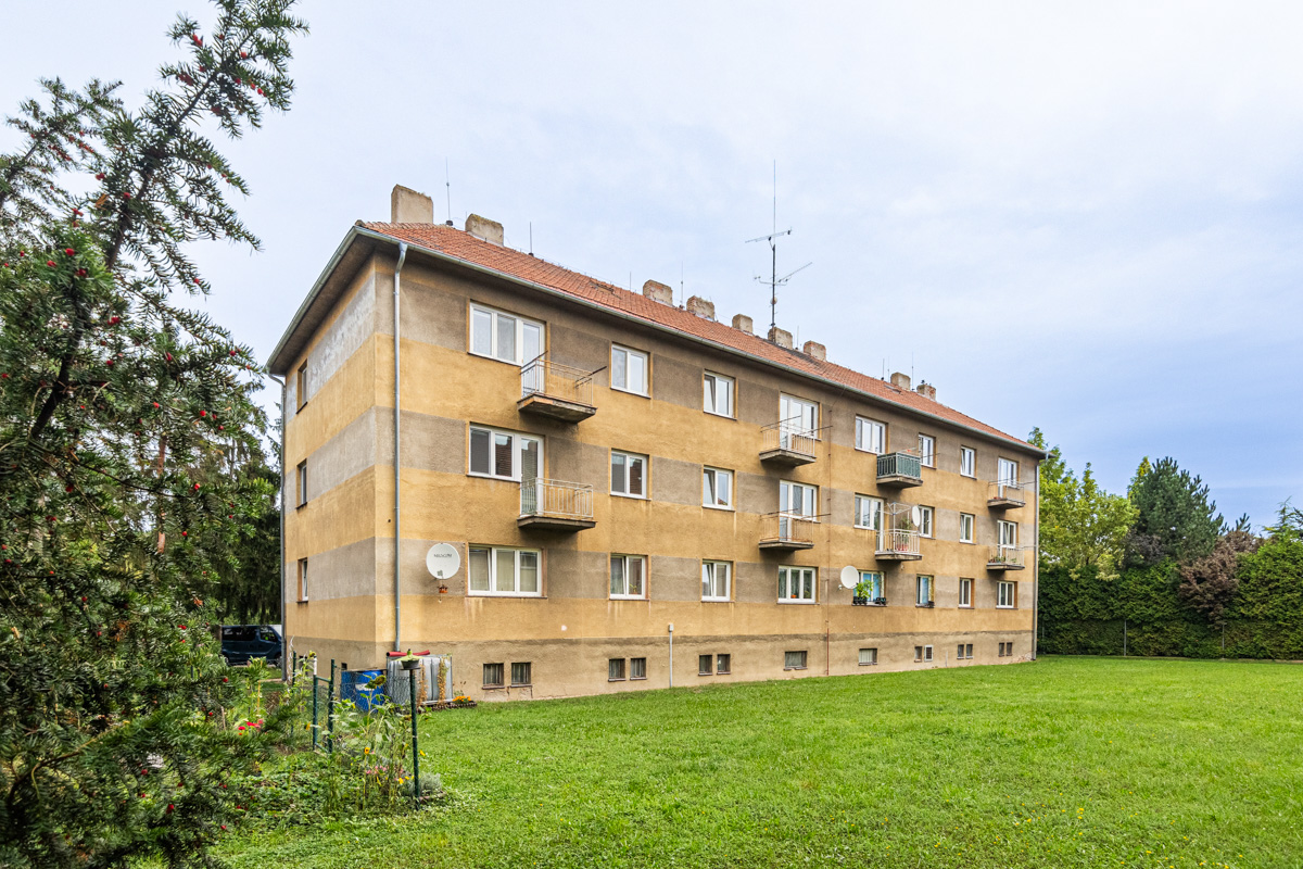 Prodej bytu 3+1 68 m² s balkonem, Velvary